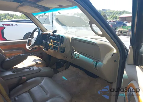 1997 Chevrolet Tahoe Ls from USA, damaged, VIN 1GNEK13R0VJ428207